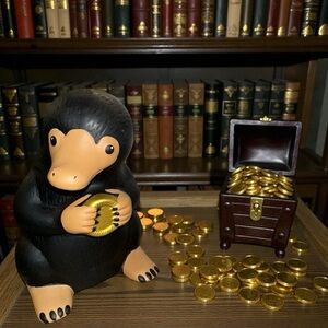 Harry Potter Loot Crate Fantastic Beasts Niffler Ceramic Coin Bank